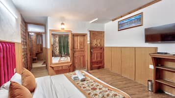 Deluxe Double Room | Free WiFi