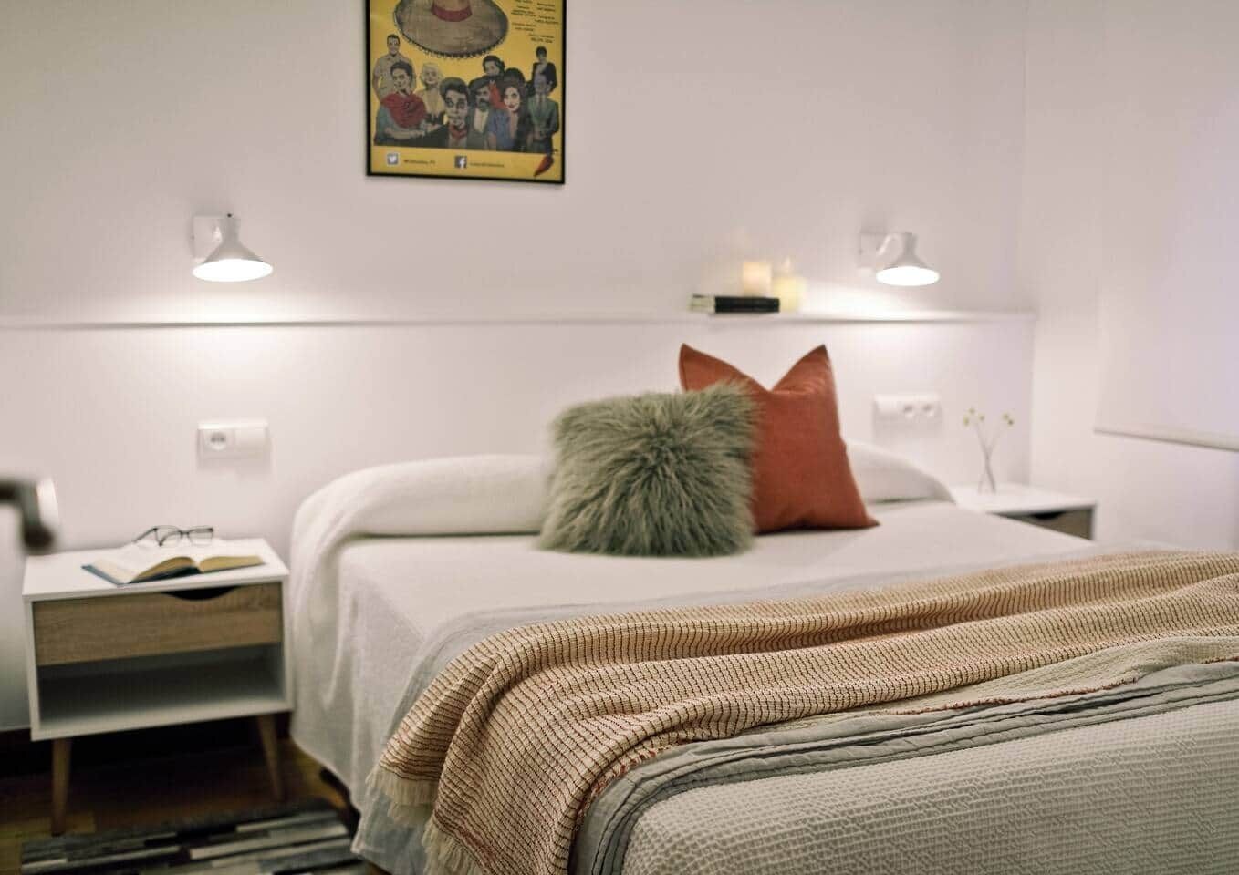 2 slaapkamers, een strijkplank/strijkijzer, wifi, beddengoed