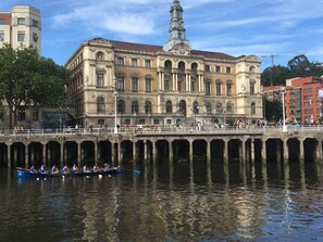 Point of interest - COSY APARTMENT closed to RIVERSIDE & Parking (Bilbao)