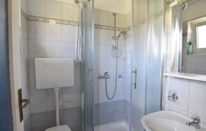 Apartment, 1 Bedroom, Patio | Bathroom - Ground-floor Apartment in Umag (Umag)