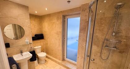 Boutique cottage with private indoor pool