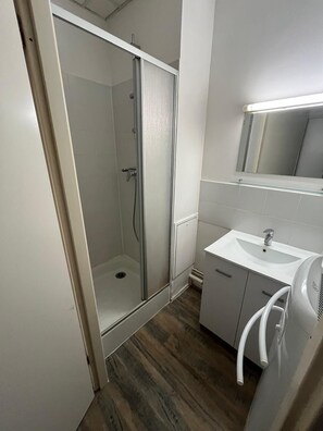 Towels, soap - Vrbo Property (Tours)