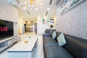 Smart TV - Căn hộ 3 phòng ngủ hiện đại| Tầm nhìn ra sông,Chỉ 5 phút đến công viên giải trí! (Thành phố Hồ Chí Minh)