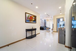 Lobby - Căn hộ 3 phòng ngủ hiện đại| Tầm nhìn ra sông,Chỉ 5 phút đến công viên giải trí! (Thành phố Hồ Chí Minh)