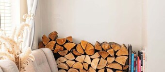 Central 2 BR Cosy House