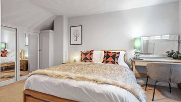 3 Schlafzimmer, Bügeleisen/Bügelbrett, WLAN, Bettwäsche