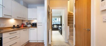 4 Bed Executive townhouse w/ car park