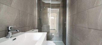 Compton House - 4 Bed