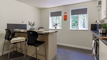 Single Room | Private kitchen