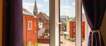 For Students Only - Park Court in Lincoln - Campus Accommodation