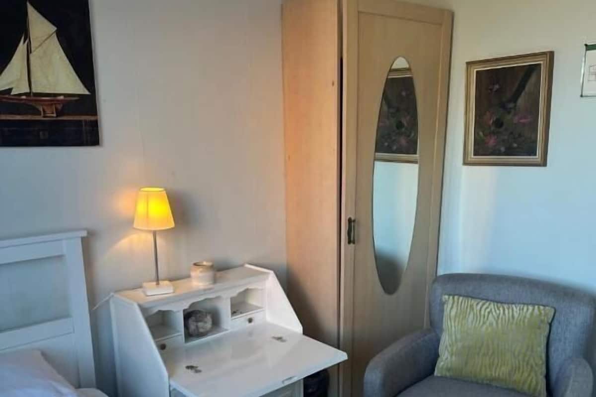Single Room, Courtyard View | Free WiFi, wheelchair access