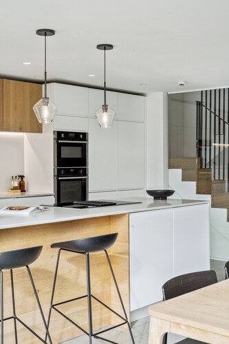 Stylish, modern Family Home Close to Marlow town centre.