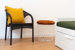 Interior - 'Il Cortile Holiday House - Dimora Maiolica' Apartment with Wi-Fi and Air Conditioning (Caccamo)