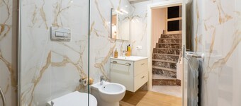 Apartamento 'Il Cortile Holiday House - Dimora Maiolica' con Wi-Fi y aire acondicionado