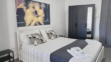 WiFi, bed sheets