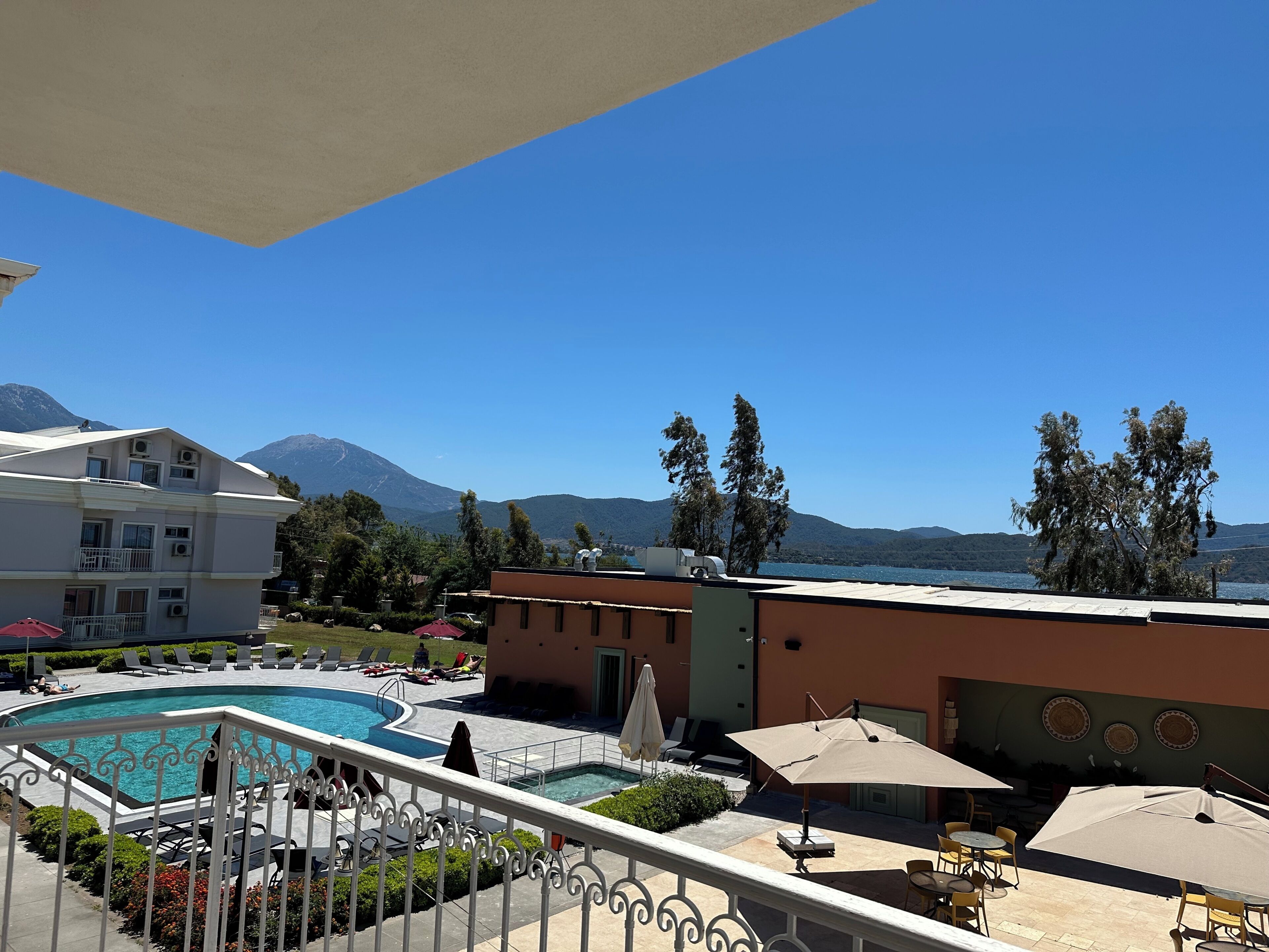 2nd Floor 1 Bedroom Suite | Uitzicht vanaf balkon
