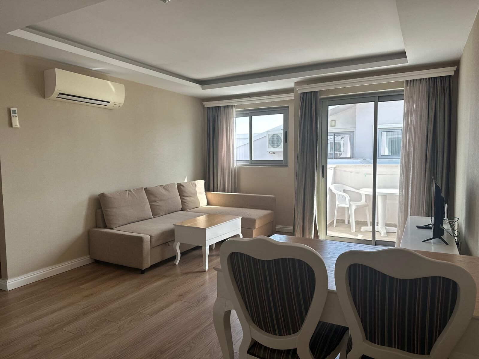 Economy Room | In-room safe, desk, free WiFi, bed sheets