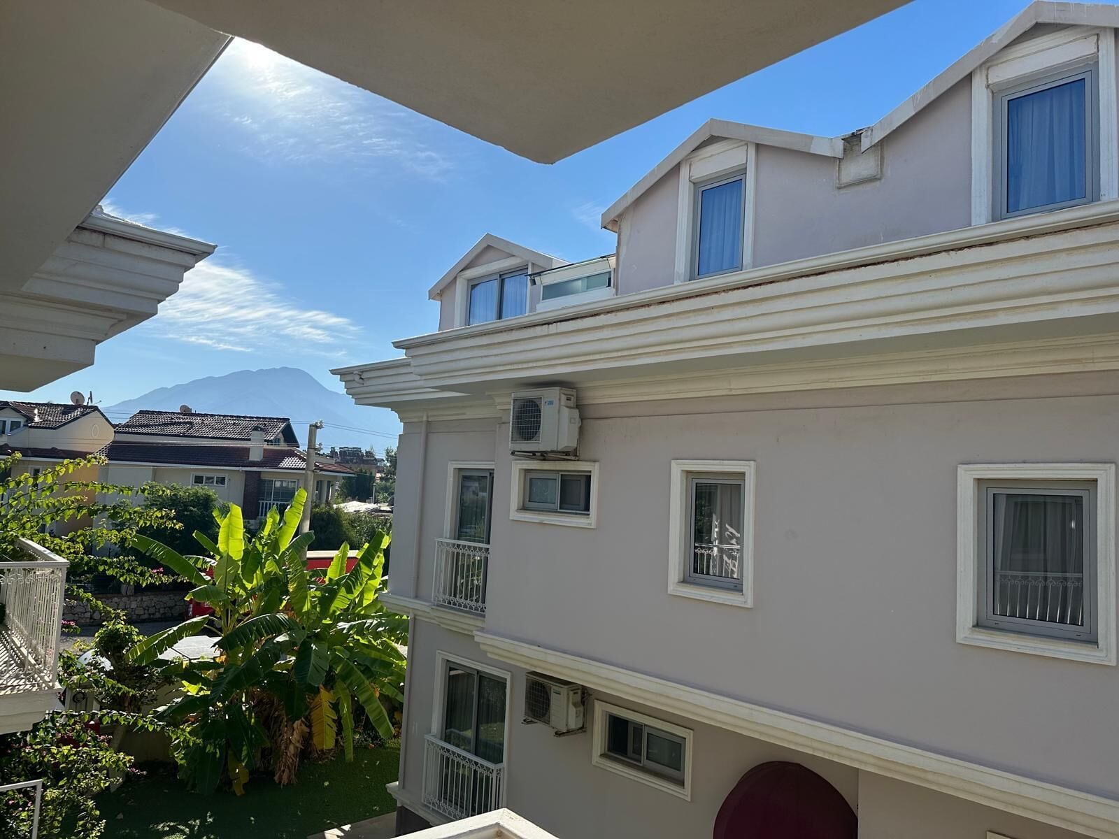 2nd Floor 1 Bedroom Suite | 阳台景观