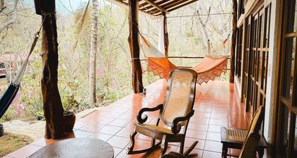 Casa Tortuga: Your Peaceful Coastal Hideaway at Playa El Coco