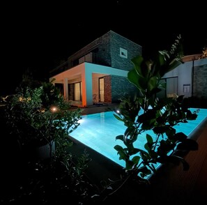 Pool - Bodrum Yalıçiftlik 4 Ensuite Rooms & Private Pool (Bodrum)