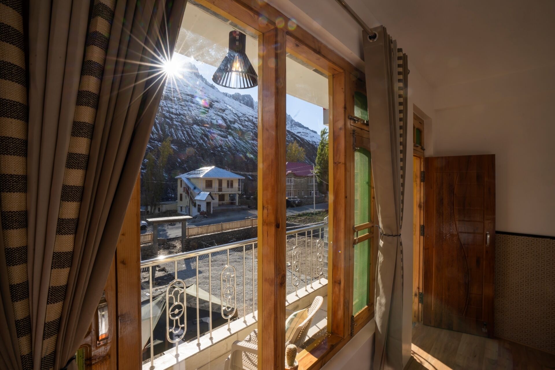 Superior Double Room, Balcony, Mountain View | Interior