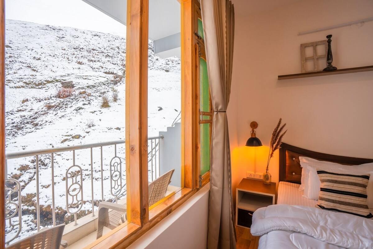 Deluxe Double Room, Balcony, Valley View | Free WiFi
