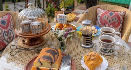 Jai Cottage, A five bedroom Bed & Breakfast in Shimla.