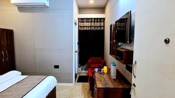 Habitación Deluxe doble | Escritorio, espacio para trabajar con un portátil, wifi gratis