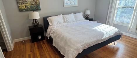 3 habitaciones, tabla de planchar con plancha y wifi