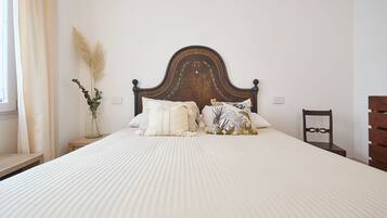 WiFi, bed sheets