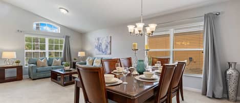 House (4 Bedrooms) | Property amenity