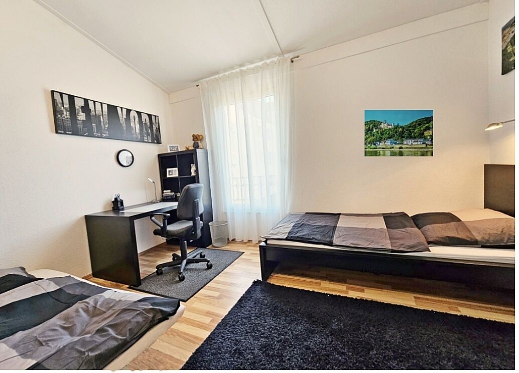 2 camere, una scrivania, ferro/asse da stiro, Wi-Fi gratuito