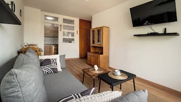 Apartment, Balcony | Living area | Smart TV