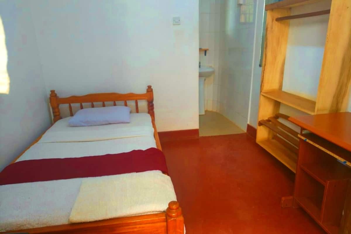 Classic Single Room, Garden View | Desk, laptop workspace, free WiFi