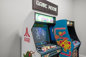 House, Multiple Beds (Kiser Island) | Games room - Kiser Island (Terrell)