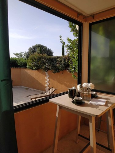 50 m² house with a pool—for the exclusive use of summer renters