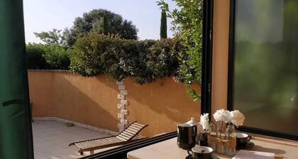 50 m² house with a pool—for the exclusive use of summer renters