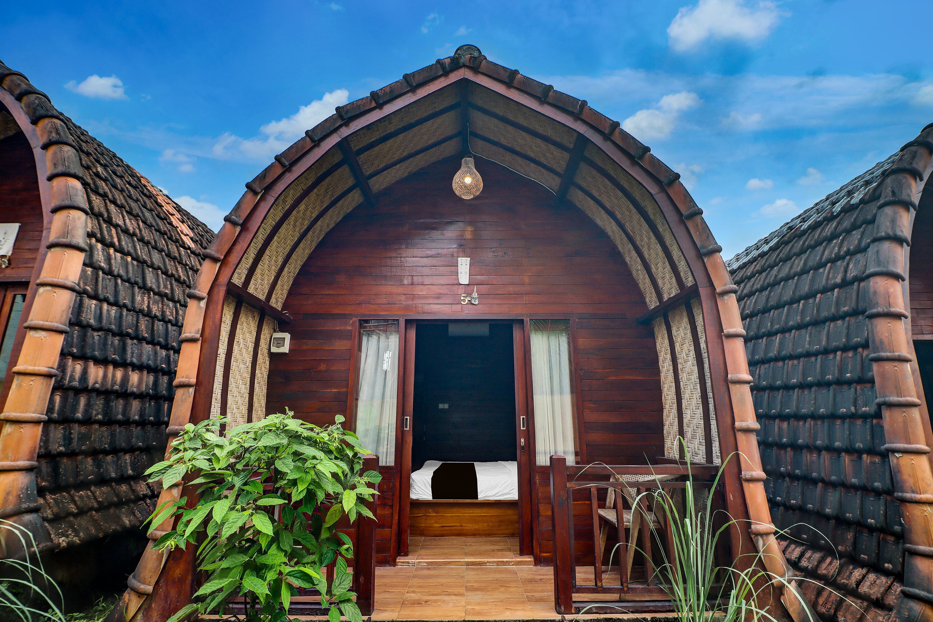 Quarto casal luxo | Wi-Fi de cortesia, roupa de cama