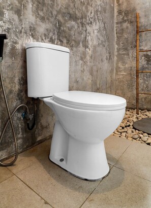 Deluxe Double Room | Bathroom