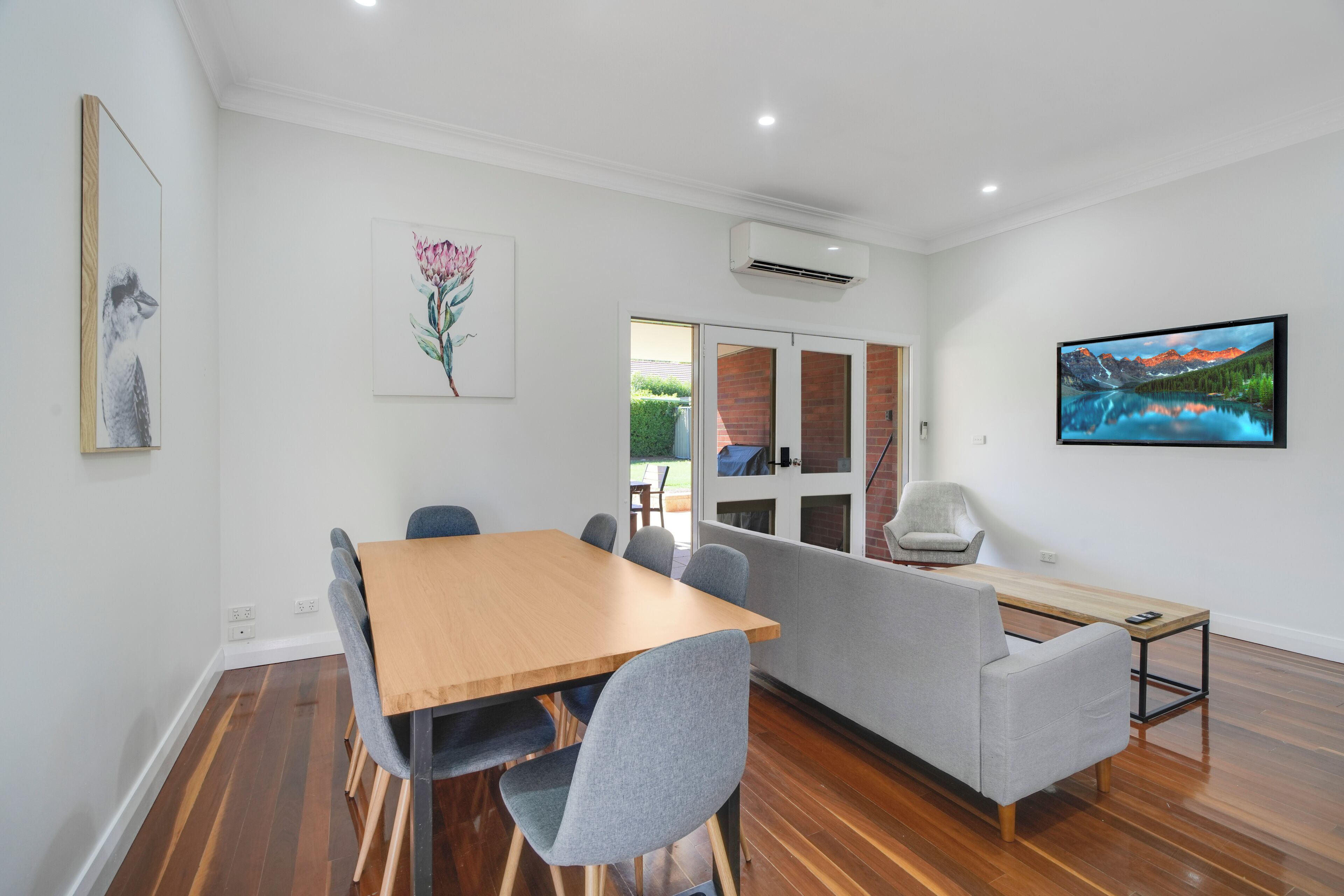Classic House, 4 Bedrooms | Dining