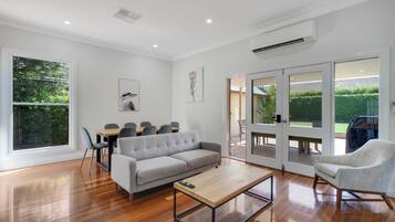 Classic House, 4 Bedrooms | Interior