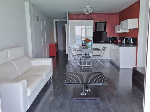 Paradis d'Azur: 1-bedroom apt facing the sea, a/c