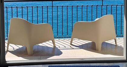 Paradis d'Azur: 1-bedroom apt facing the sea, a/c