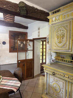 Interior - Charming house in Esparron de verdon, at the foot of the castle, overlooking the village. (Esparron-de-Verdon)