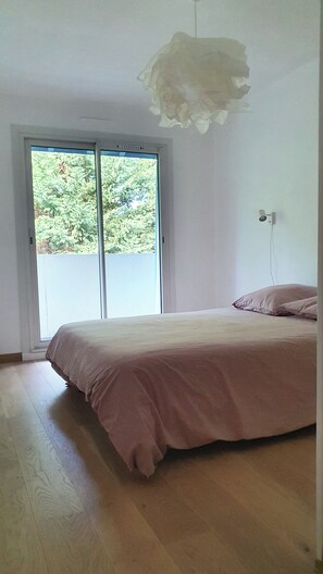 Room - Vrbo Property (Bayonne)