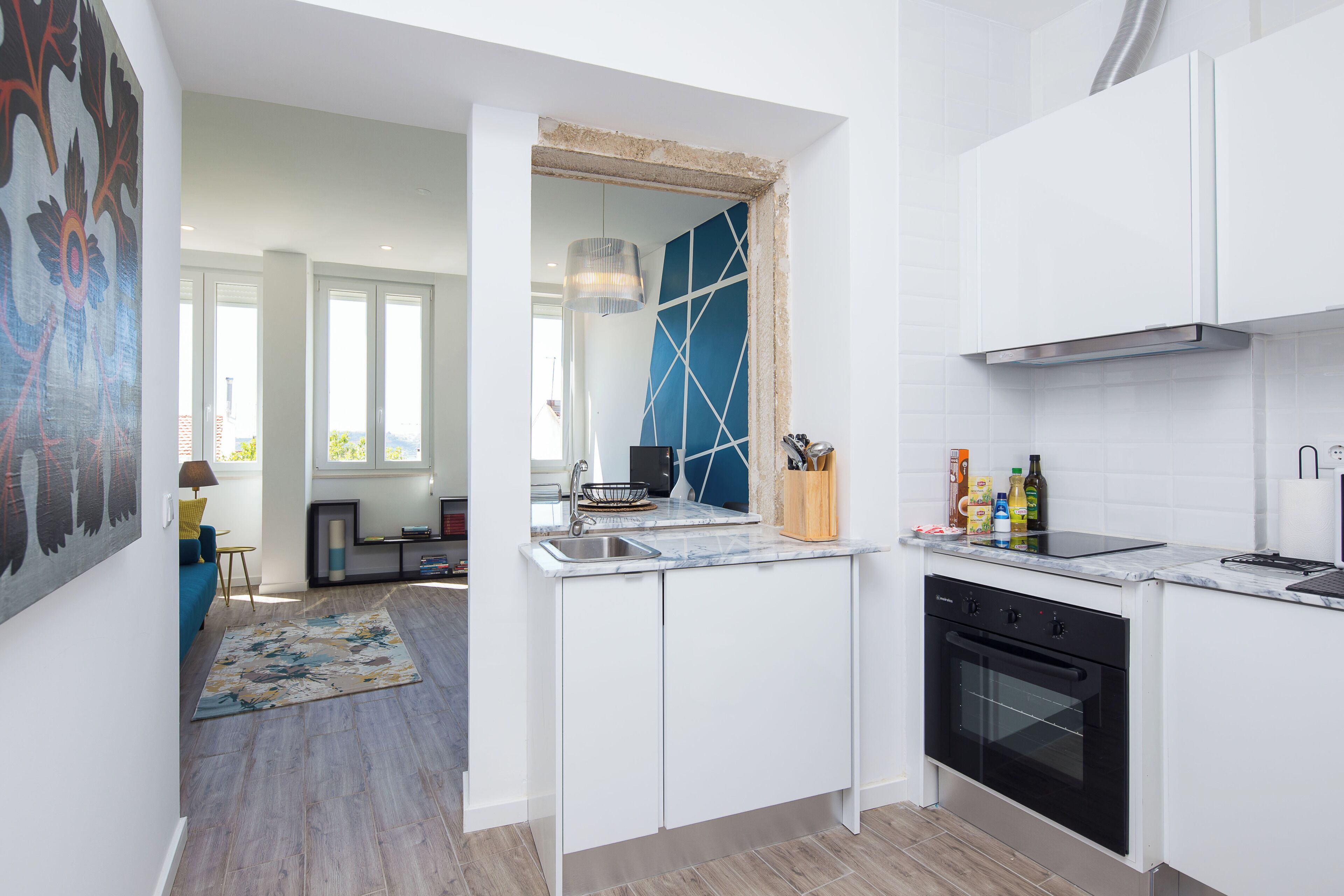 Apartament urbà | Cuina privada | Frigorífic gran, microones, forn i placa de cuina 
