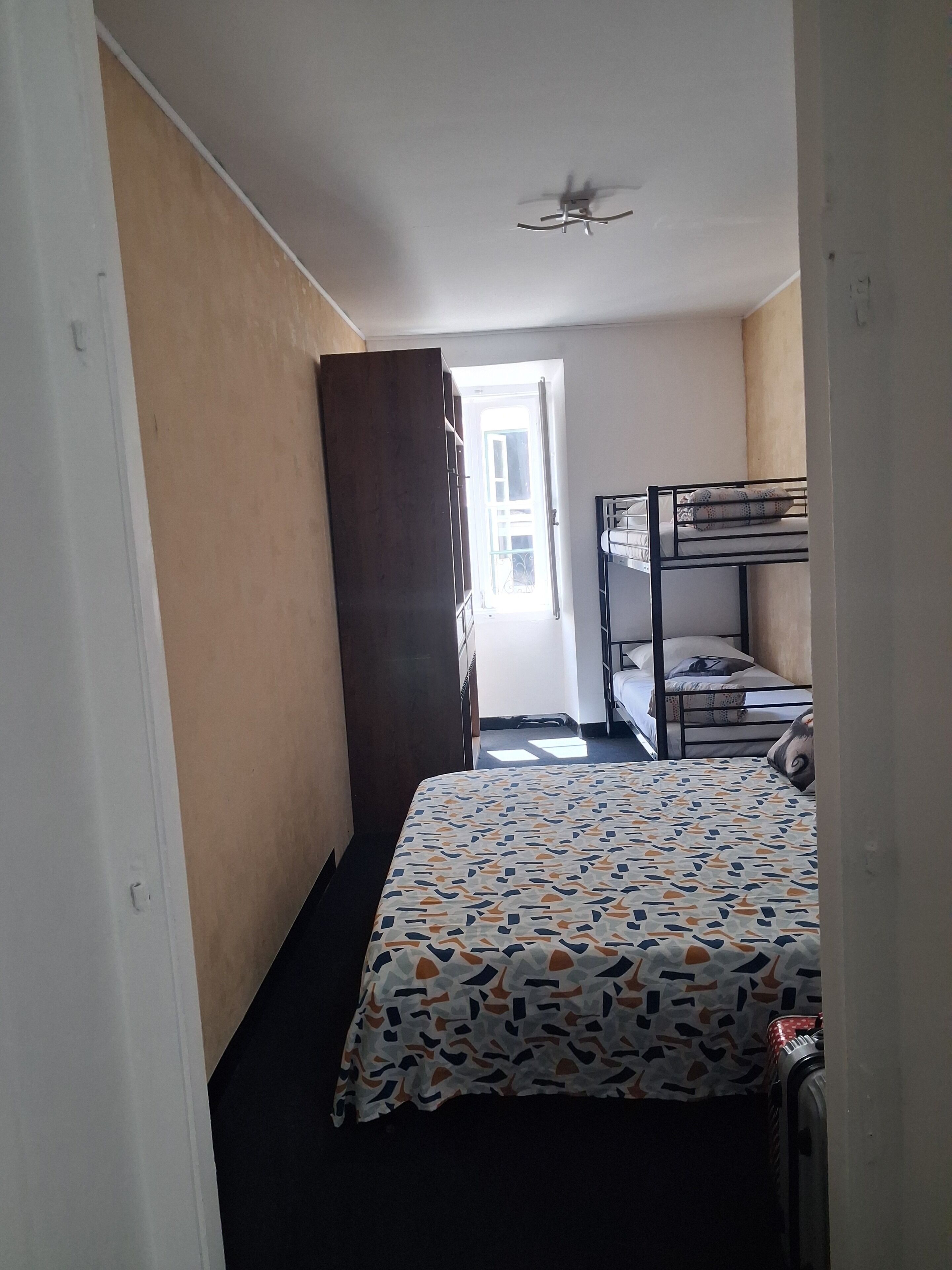 Quadruple Room | Interior entrance