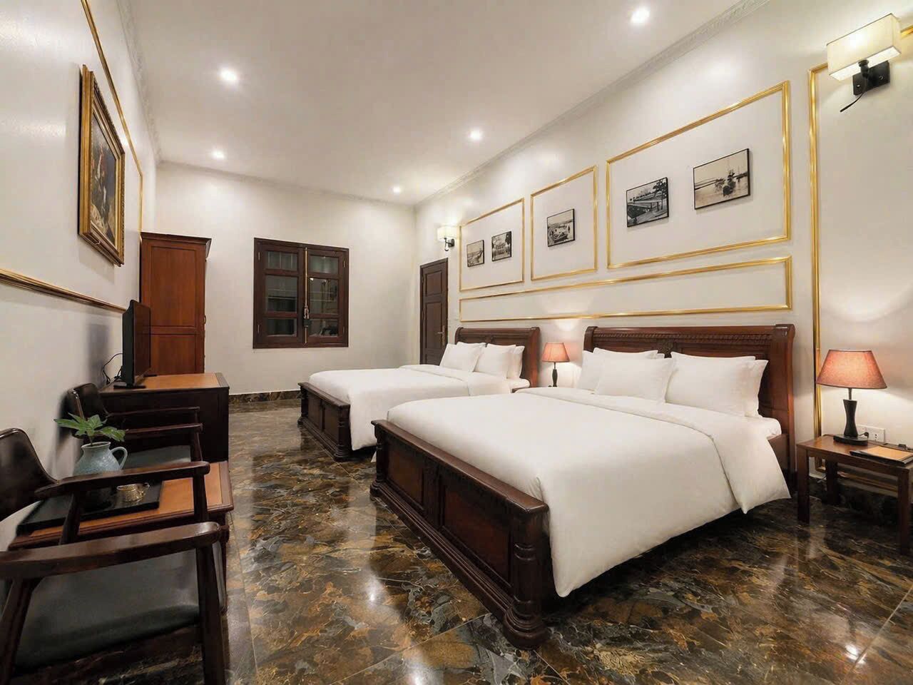 Classic Villa, Balcony, Mountain View | Desk, laptop workspace, blackout curtains, soundproofing