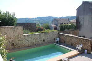 Outdoor pool - Clos de la Lisette - Provencal charm, private pool and view, 4 bedrooms (Saint-André-d'Olérargues)
