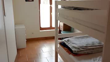 Iron/ironing board, WiFi
